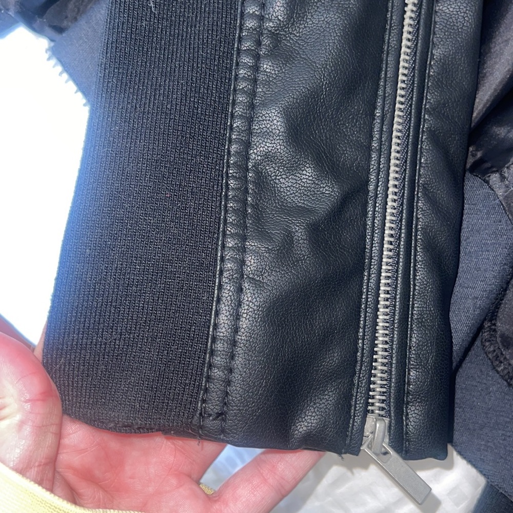 Leather Jacket - Picture 5 of 5